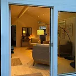 Сasa de vacaciones Architect-designed House In *