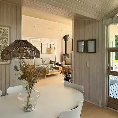 Architect-designed House In בית נופש *